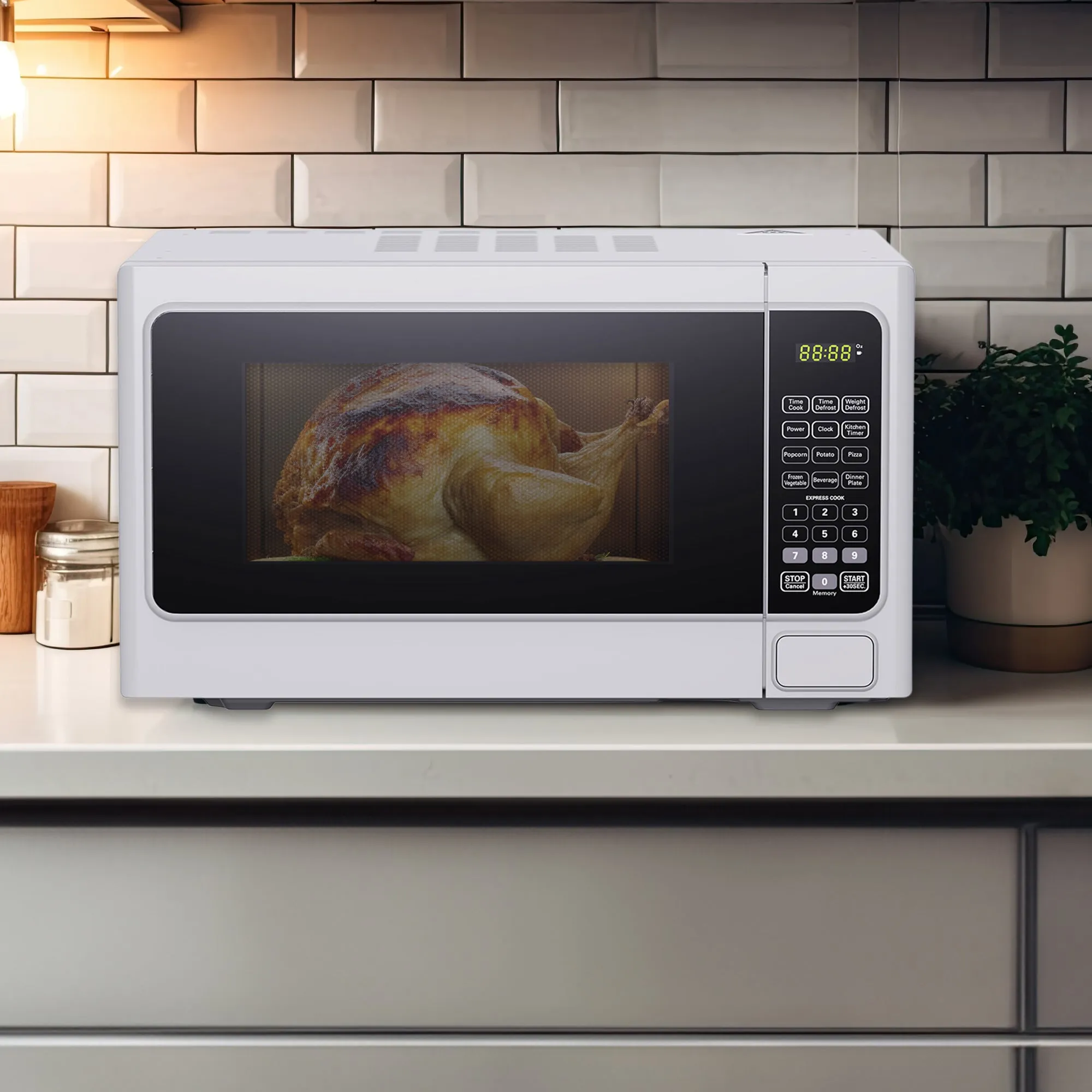 Black Decker 1000 Watt 1.1 Cubic Feet Countertop Table Microwave Oven (Used)