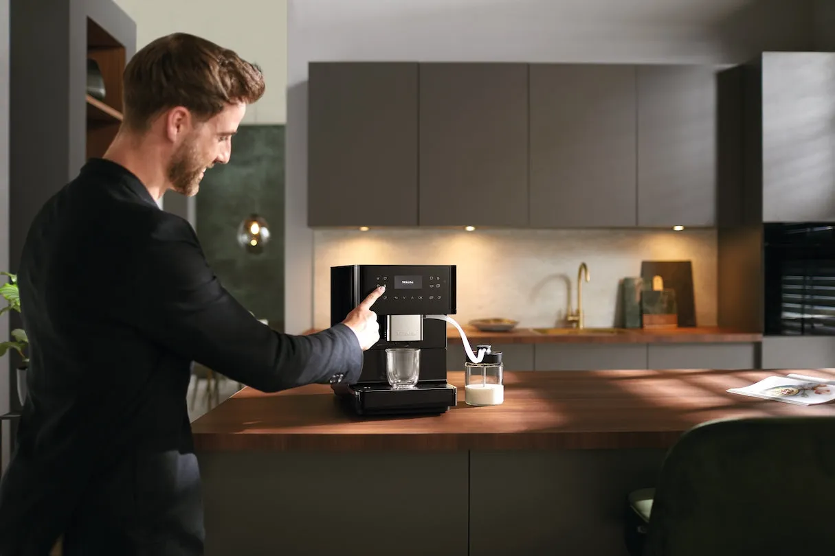 Miele CM 6160 MilkPerfection Countertop Coffee Machine with WiFi