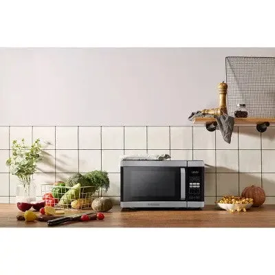 New - BLACK DECKER 0.9 cu ft 900W Microwave Oven - Stainless Steel