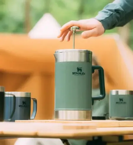 Stanley The Stay-Hot French Press 1.4 L Hammertone Green | Buy Stanley The Stay-Hot French Press 1.4 L Hammertone Green here | Outnorth