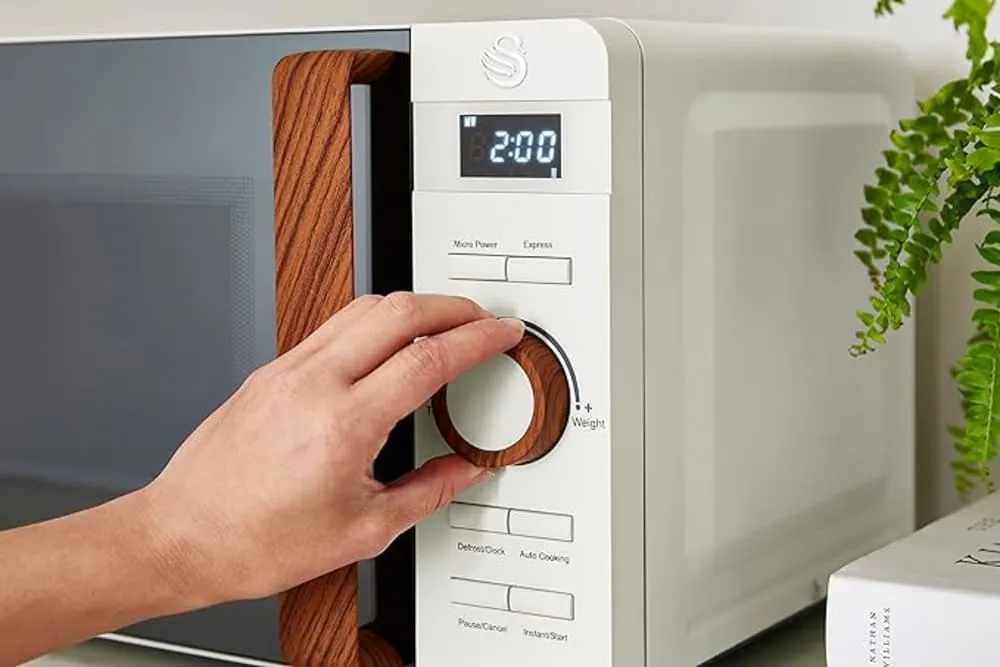 Swan 20L Nordic Digital Microwave